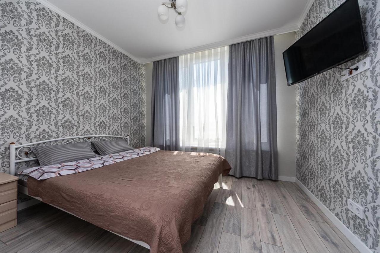 Апартаменти Метро Вирлиця Kiev Exterior foto